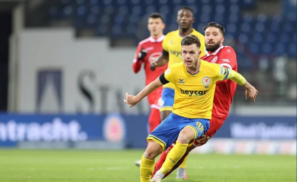 与策略调整 与策略调整